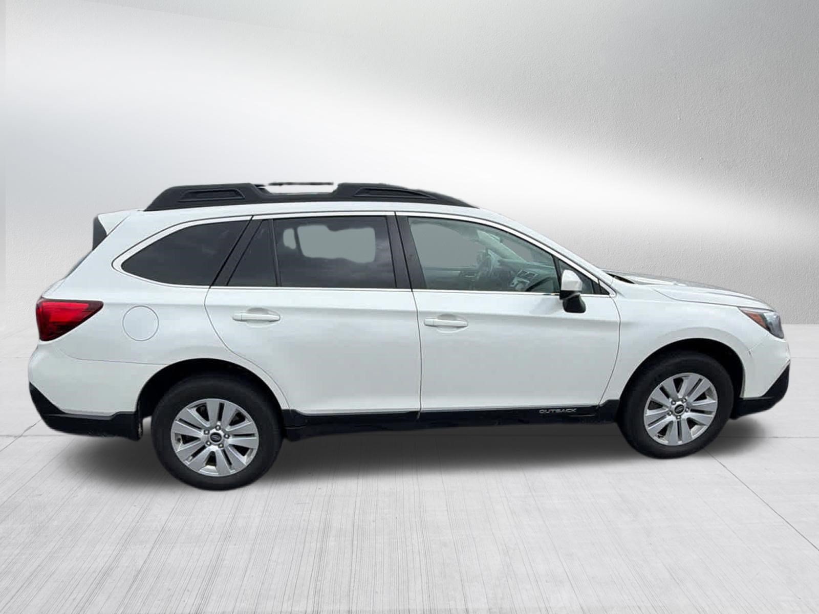 Used 2019 Subaru Outback 2.5i Premium AWD/4WD image 5