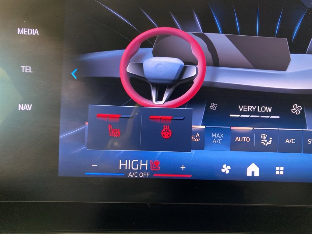 Used 2026 BMW X1 xDrive28i w/ Technology Package image 16