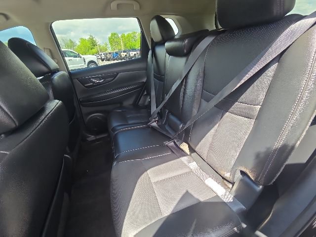 Used 2020 Nissan Rogue SL AWD/4WD image 17