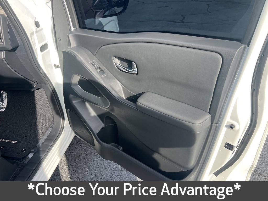 Used 2024 Nissan Frontier SV w/ SV Convenience Package image 20