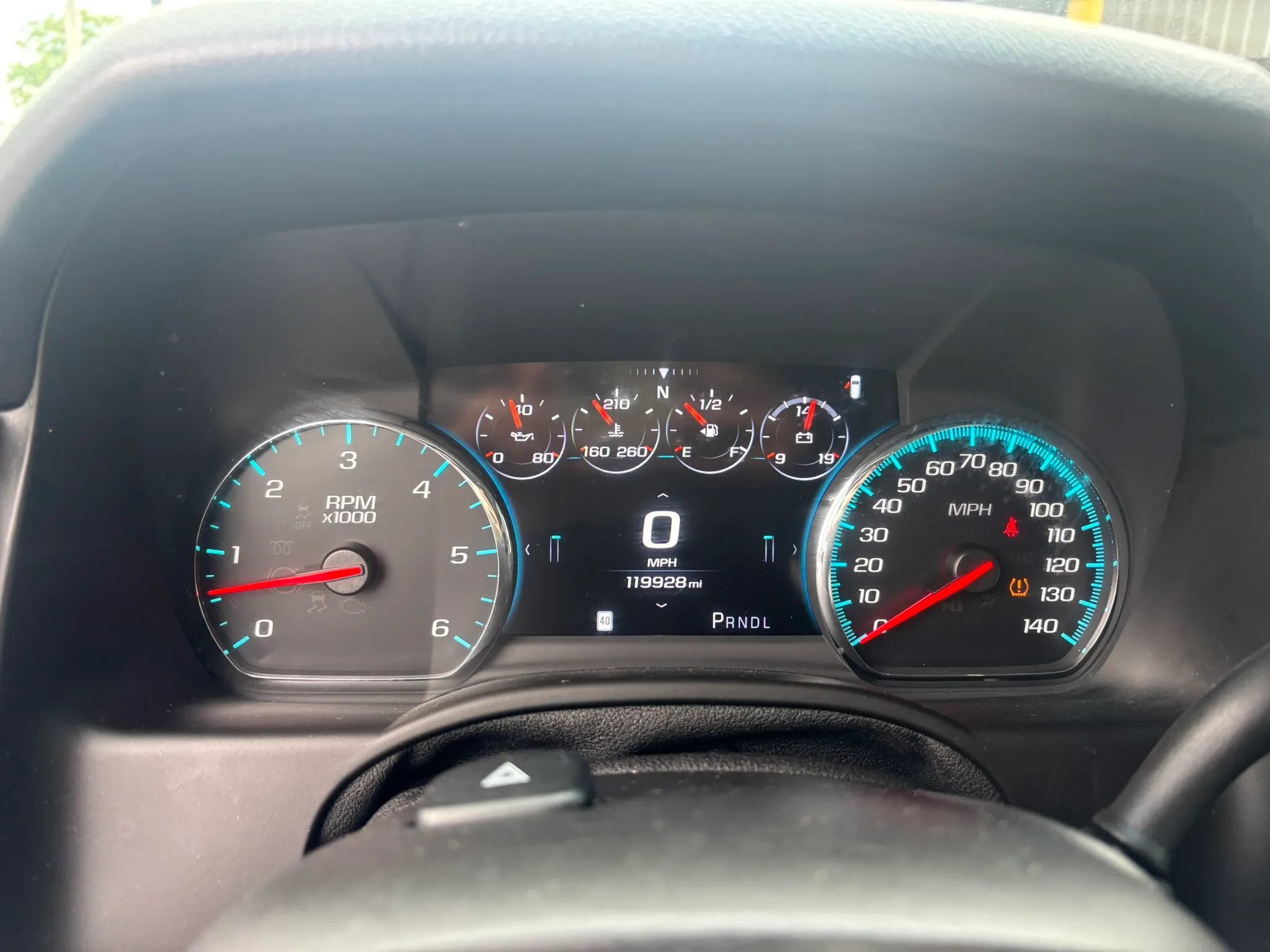 Used 2018 Chevrolet Tahoe Premier AWD/4WD image 26