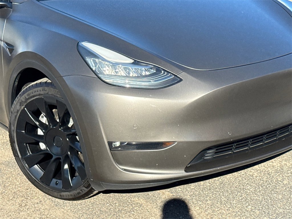 Used 2021 Tesla Model Y Long Range image 2