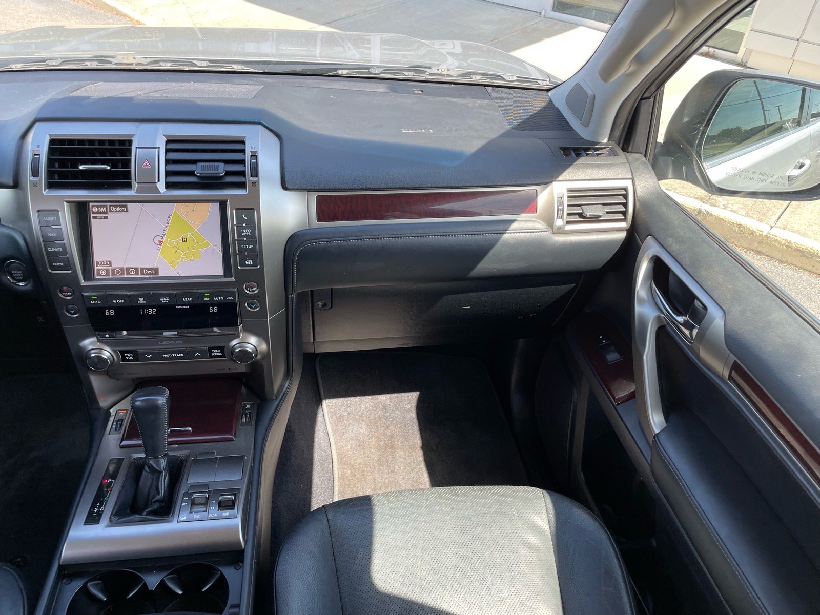 Used 2018 Lexus GX 460 Premium w/ Premium Package AWD/4WD image 6