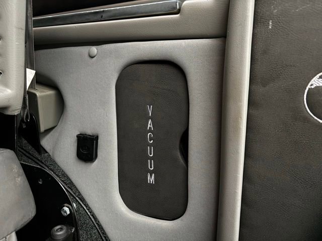 Used 2019 GMC Savana 2500 Extended w/ Enhanced Convenience Package image 11