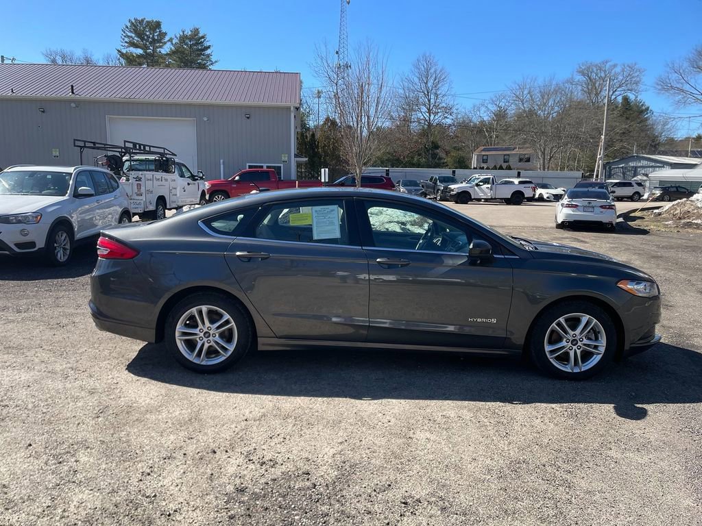 Used 2018 Ford Fusion S image 4
