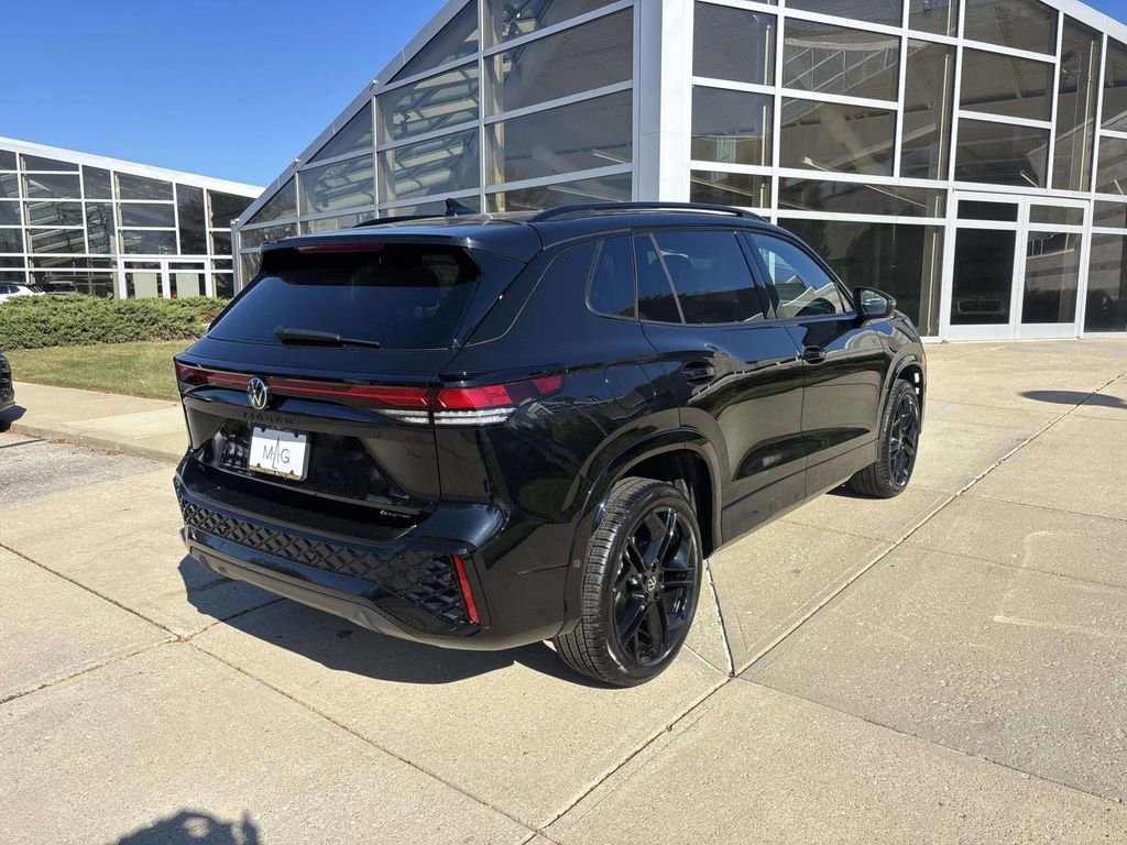 New 2026 Volkswagen Tiguan SE R-Line image 7