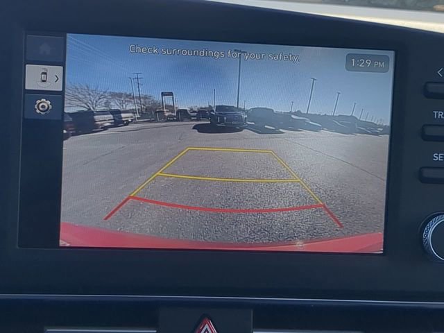 Certified 2025 Hyundai Elantra Sport image 18