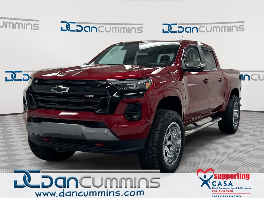 Used 2025 Chevrolet Colorado Z71 w/ Z71 Convenience Package 2