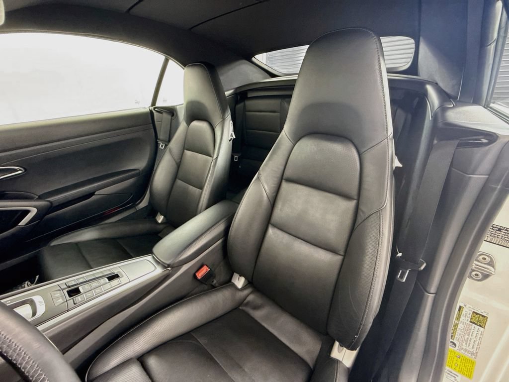 Certified 2017 Porsche 911 Carrera RWD image 5
