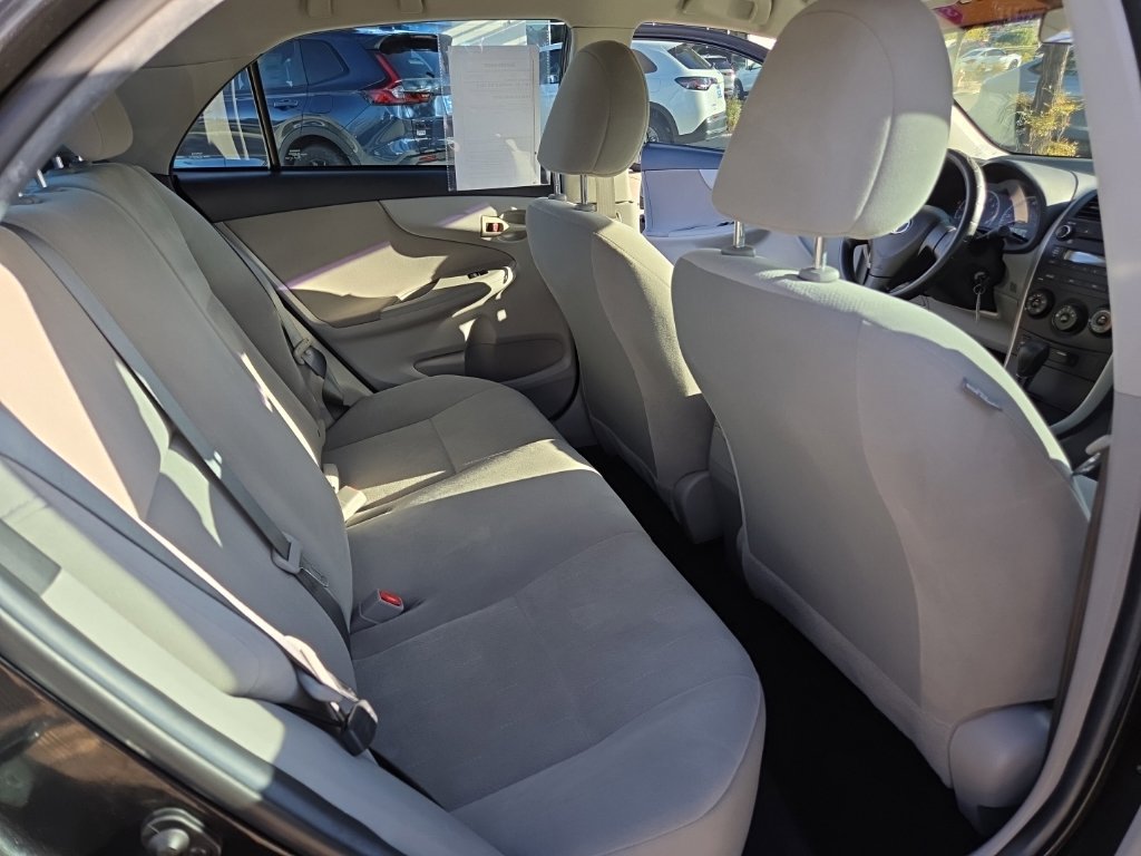 Used 2013 Toyota Corolla L FWD image 21