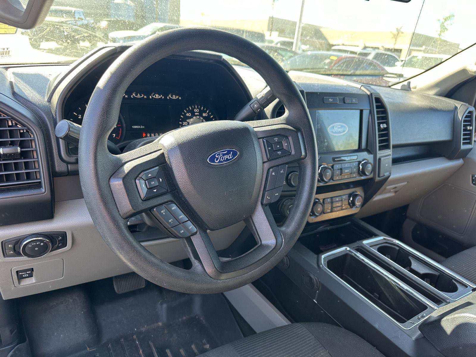 Used 2025 Toyota RAV4 XSE w/ Weather Package AWD/4WD image 66