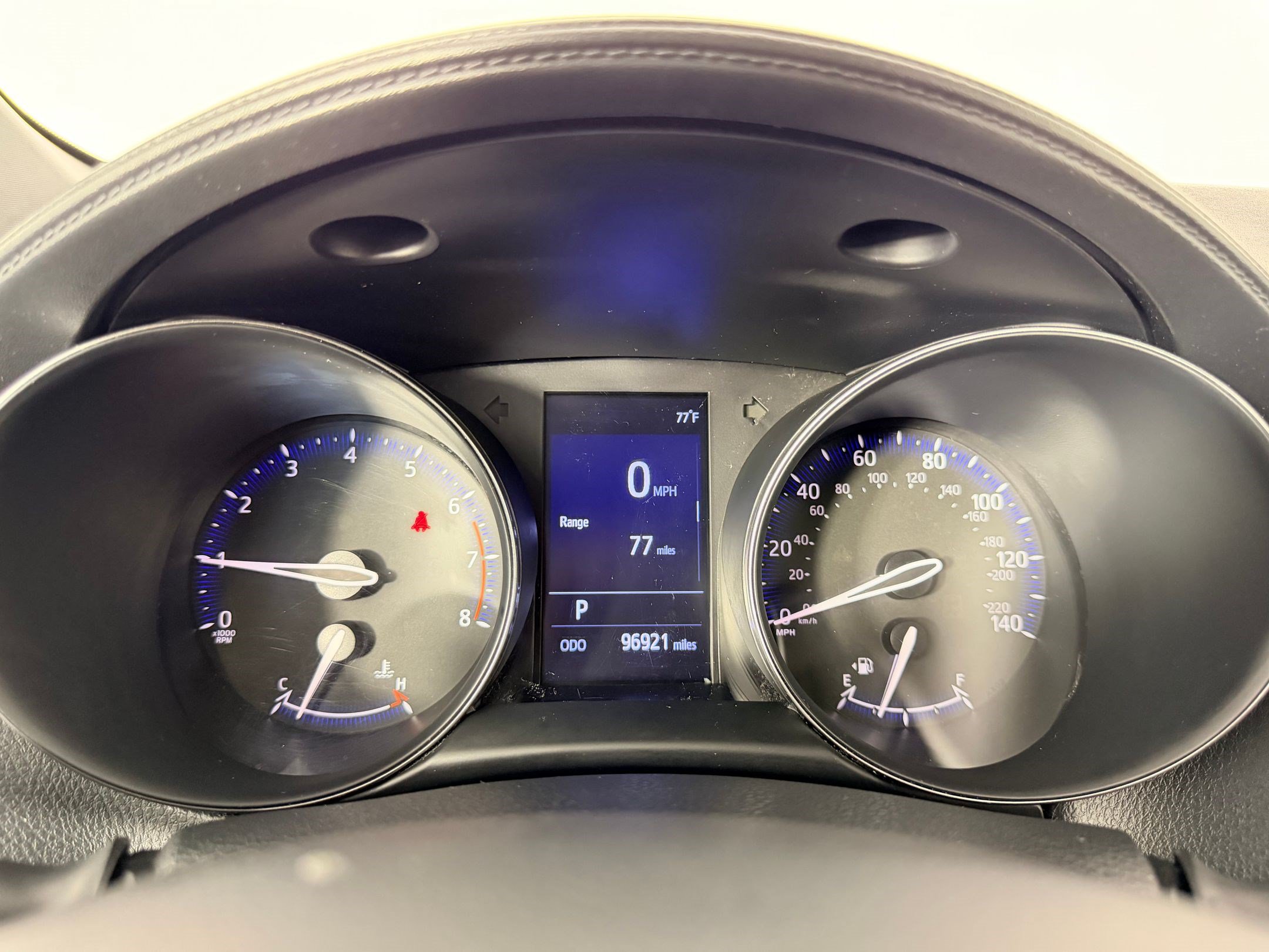Used 2019 Toyota C-HR LE FWD image 21