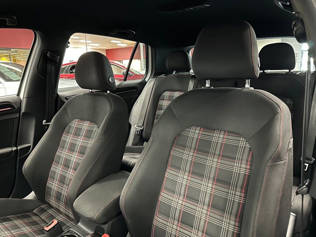 Used 2017 Volkswagen GTI S image 16