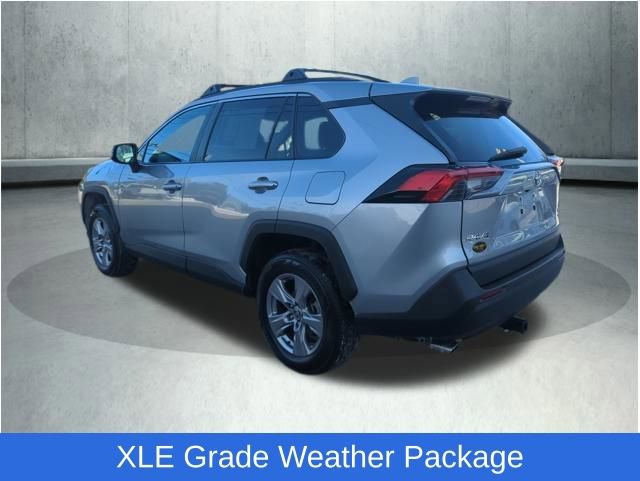 Used 2022 Toyota RAV4 XLE w/ Convenience Package image 4