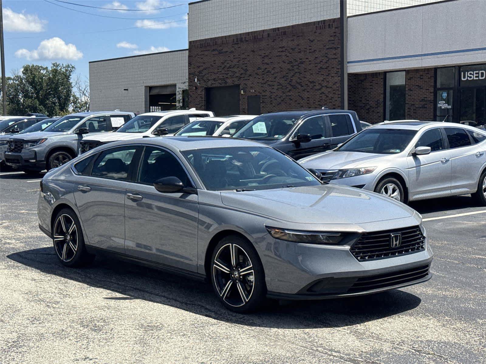 Used 2025 Honda Accord Sport image 7