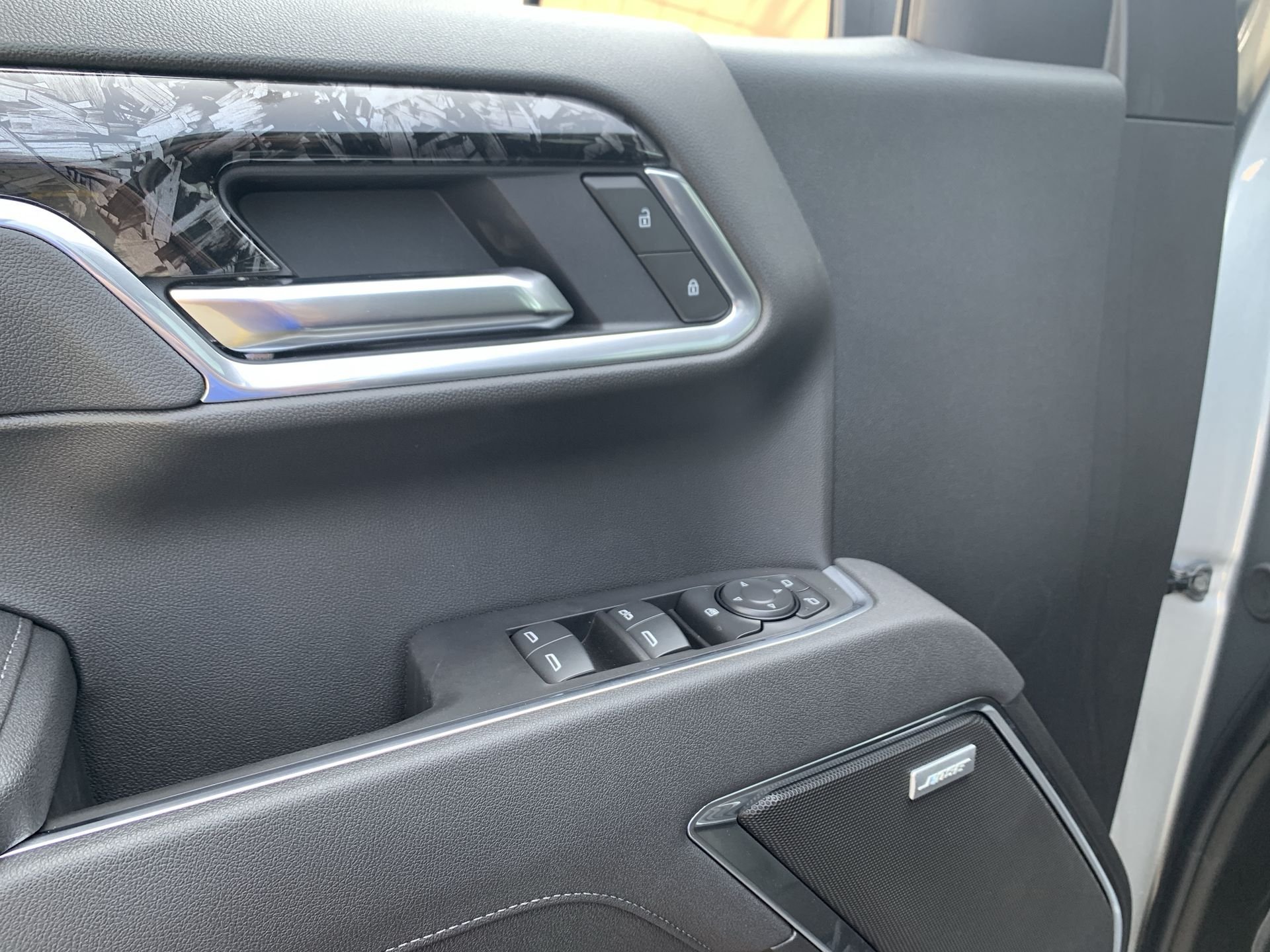 New 2025 GMC Sierra 1500 Elevation w/ Elevation Premium Package AWD/4WD image 39