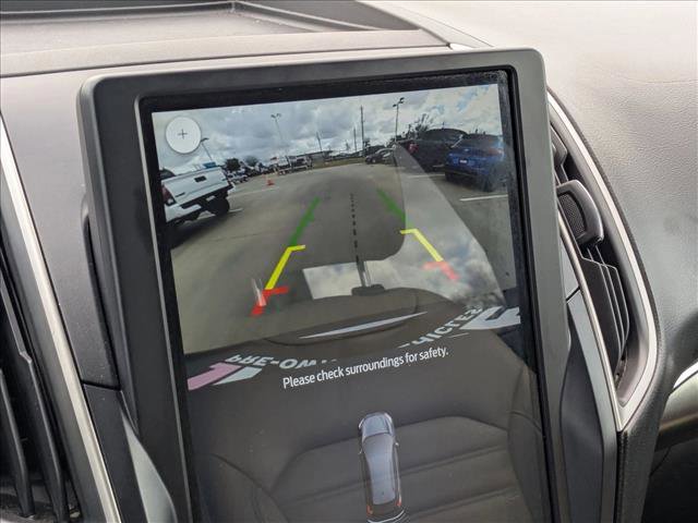 Used 2022 Ford Edge SEL image 13