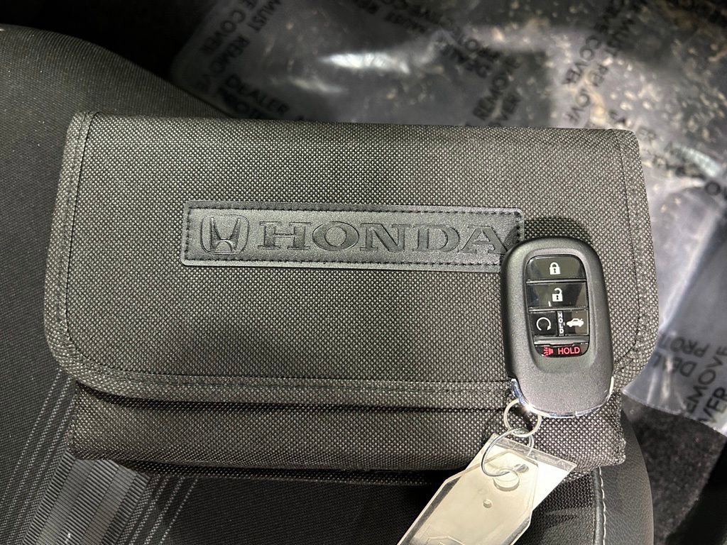 Used 2025 Honda Civic Sport image 28