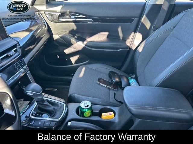 Used 2025 Kia Seltos S AWD/4WD image 12