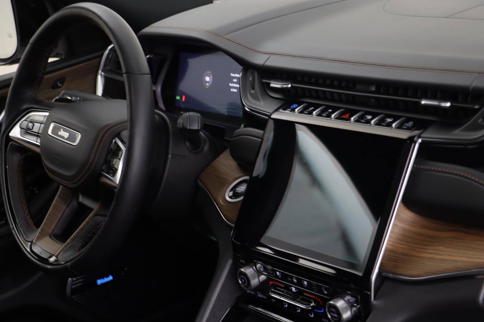 Used 2022 Jeep Grand Cherokee Summit image 21
