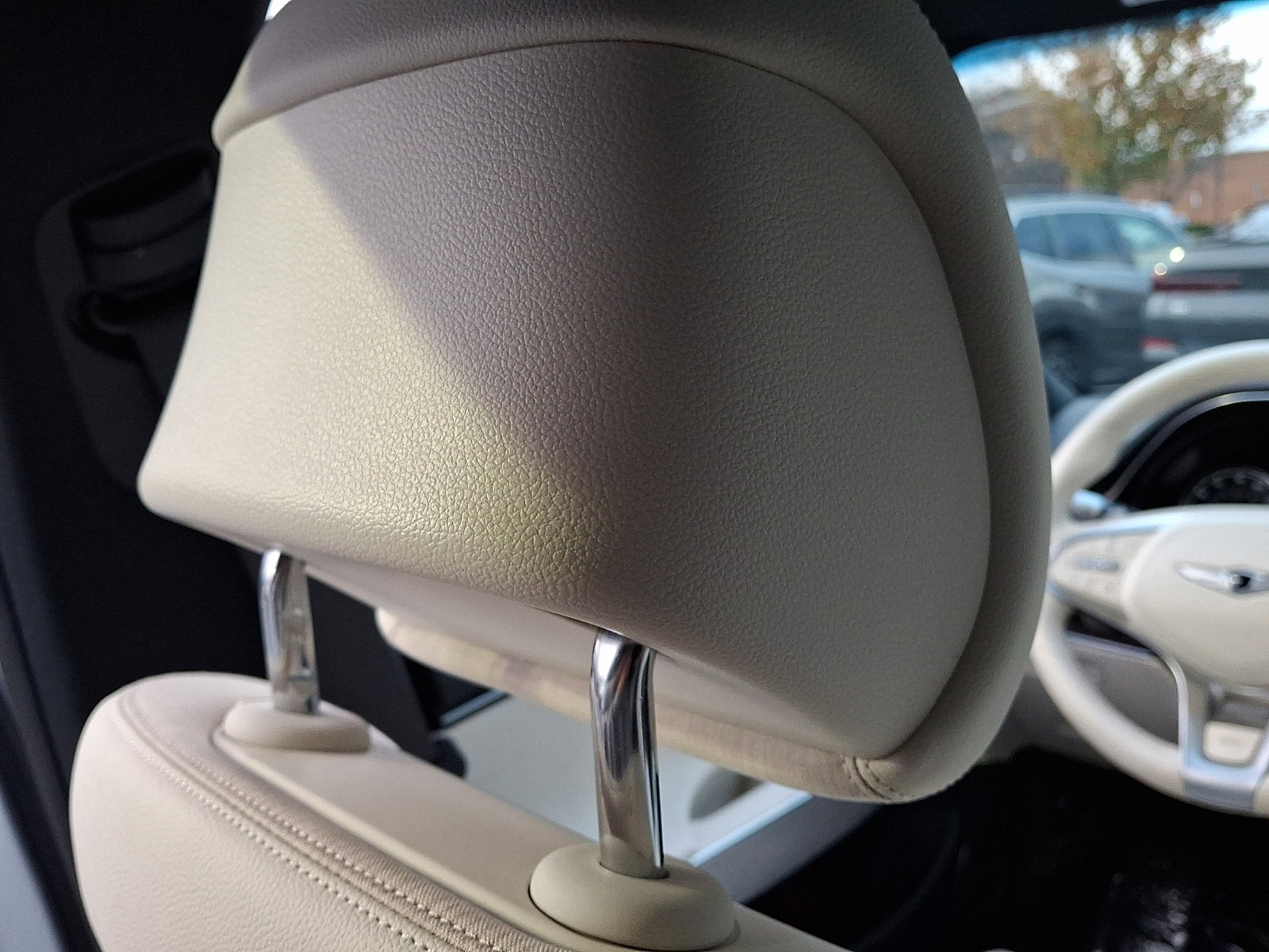 Certified 2025 Genesis Electrified GV70 image 13