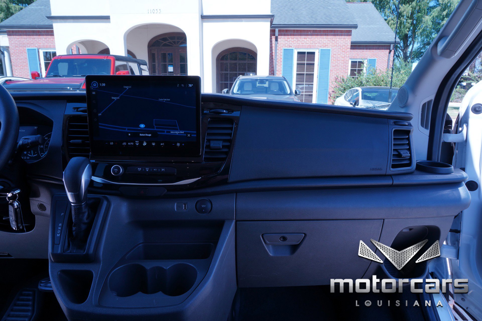 Used 2023 Ford Transit 350 XLT image 32