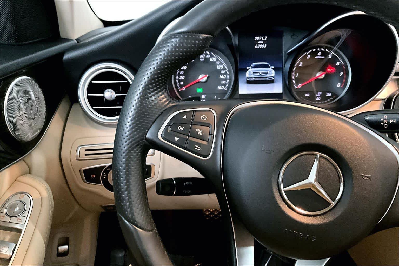 Used 2016 Mercedes-Benz C 300 4MATIC Sedan image 24