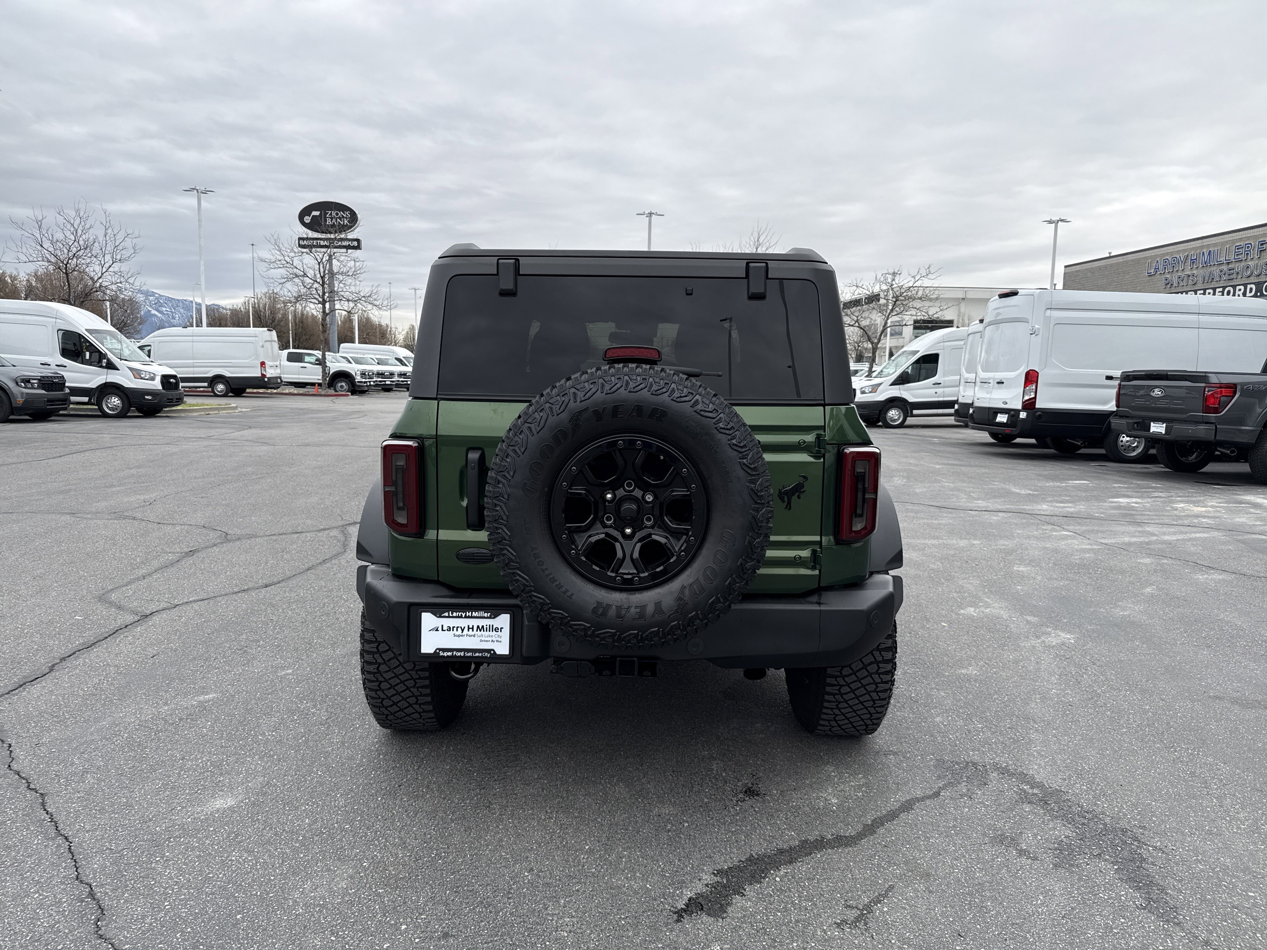 Used 2023 Ford Bronco Wildtrak image 4