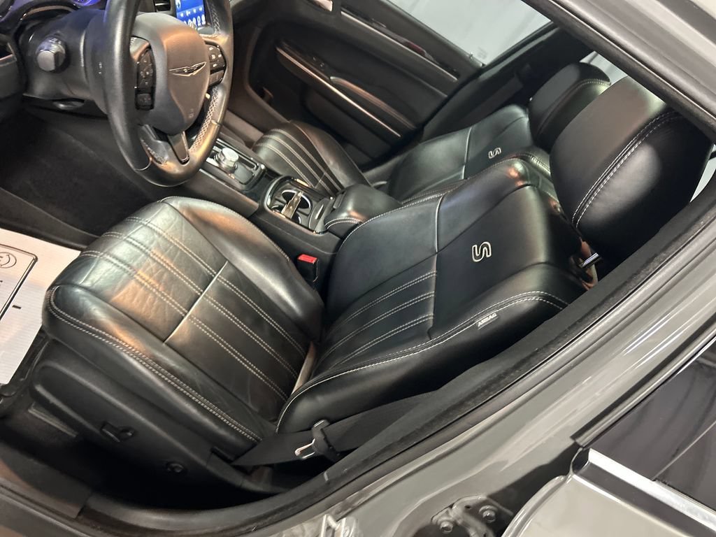 Used 2017 Chrysler 300 S AWD/4WD image 12