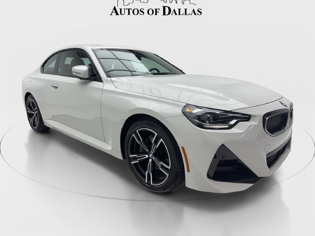 Used 2025 BMW 230i xDrive Coupe AWD/4WD image 3
