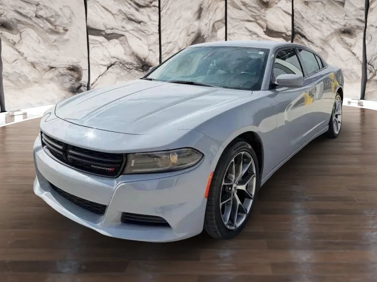 Used 2022 Dodge Charger SXT w/ Plus Group RWD image 3