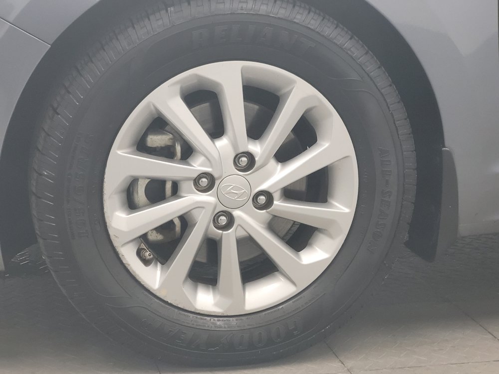 Used 2020 Hyundai Accent SEL FWD image 31