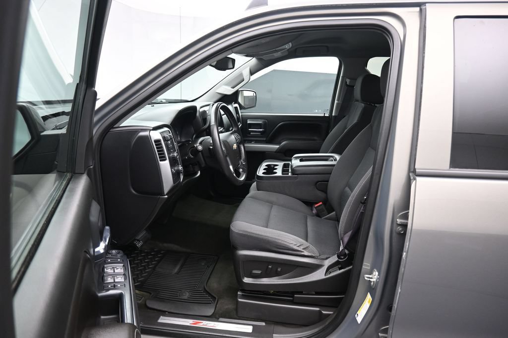 Used 2017 Chevrolet Silverado 1500 LT w/ All Star Edition AWD/4WD image 11