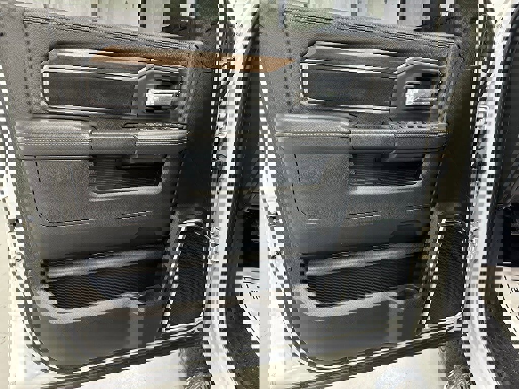 Used 2024 RAM 2500 Laramie image 8