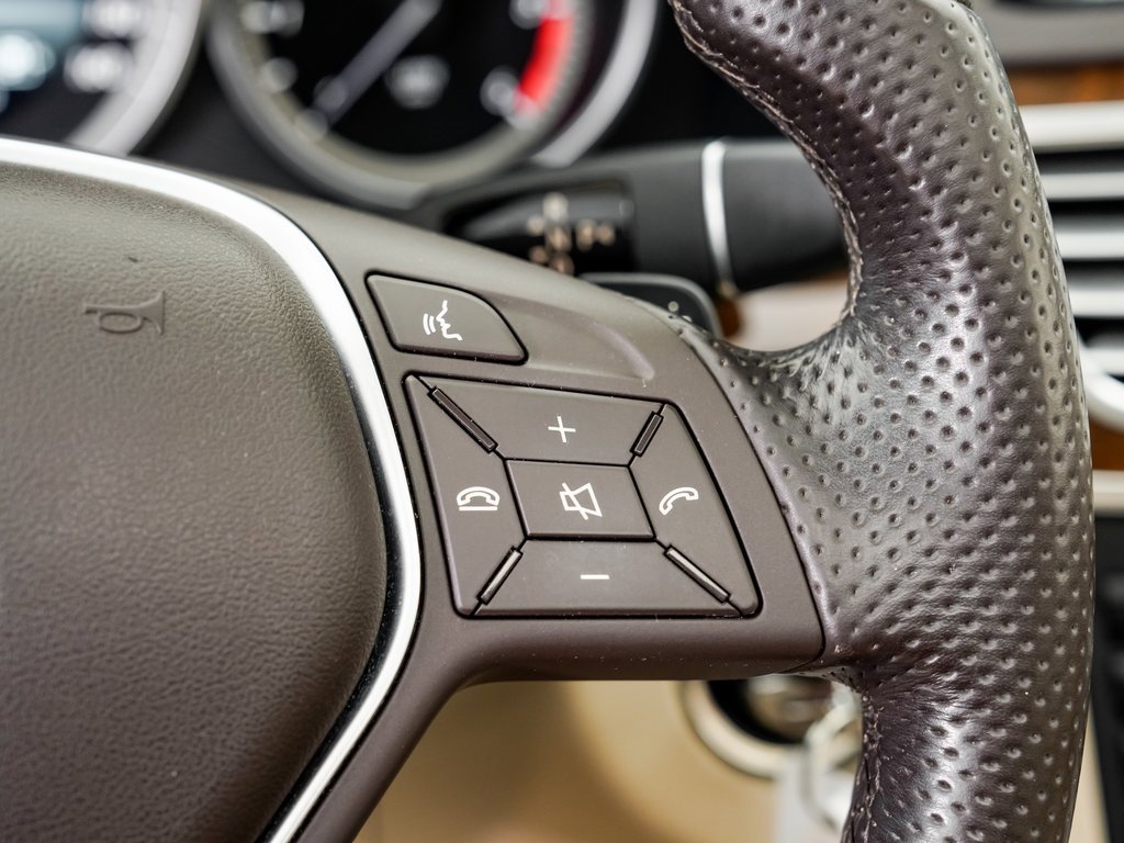 Used 2015 Mercedes-Benz E 250 BlueTEC 4MATIC Sedan image 13