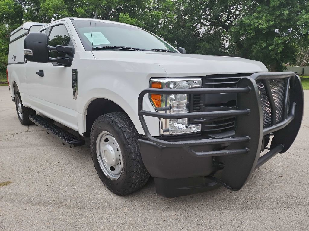 Used 2018 Ford F250 XL w/ Power Equipment Group RWD image 1