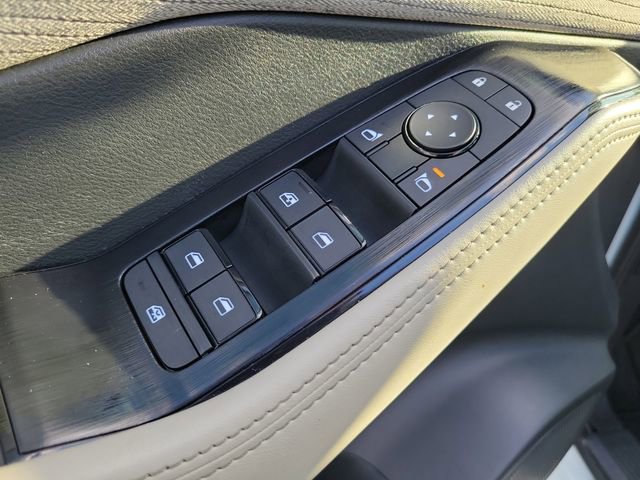 Used 2023 Nissan Rogue SV FWD image 19