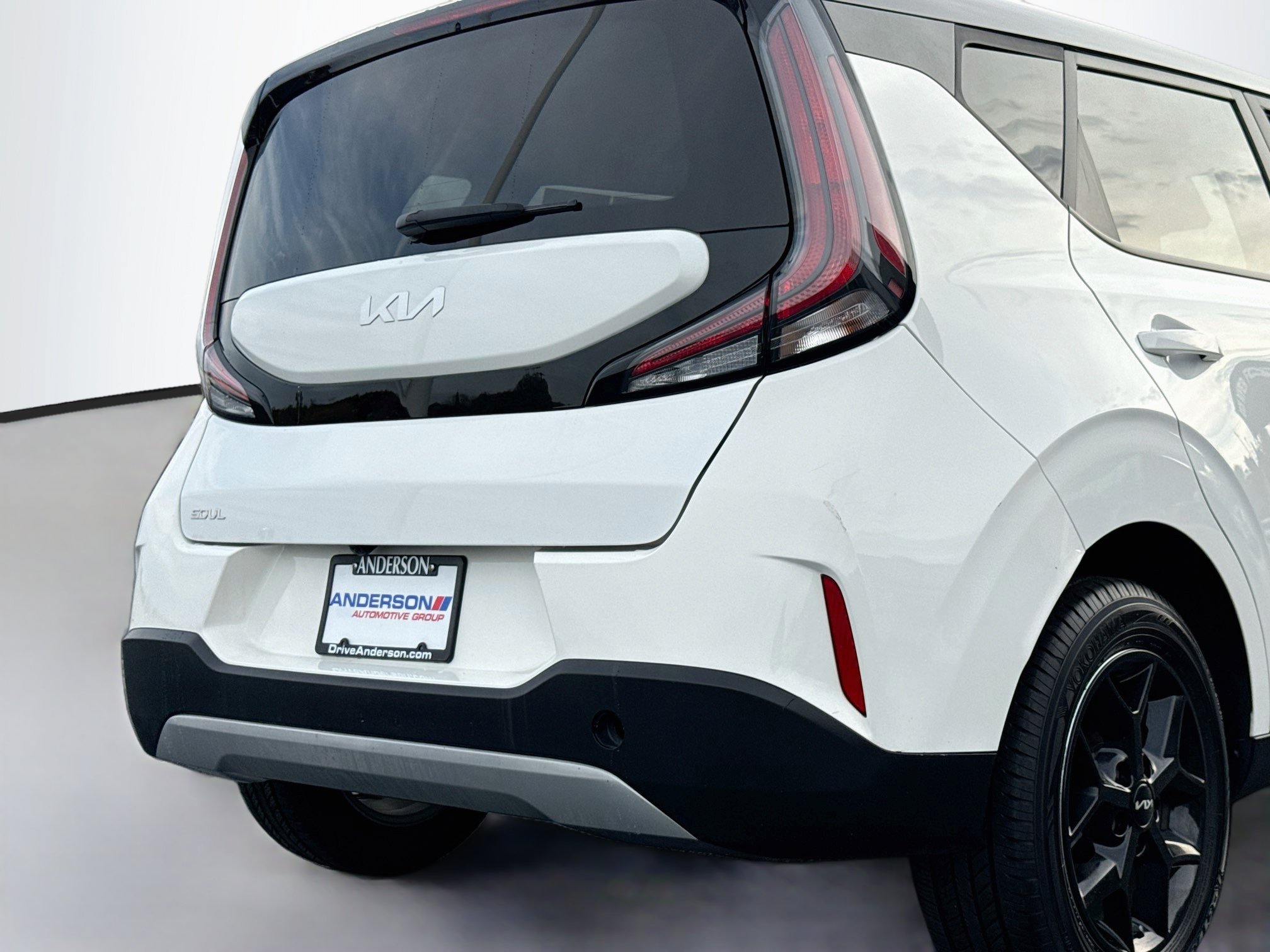 Used 2023 Kia Soul S FWD image 6
