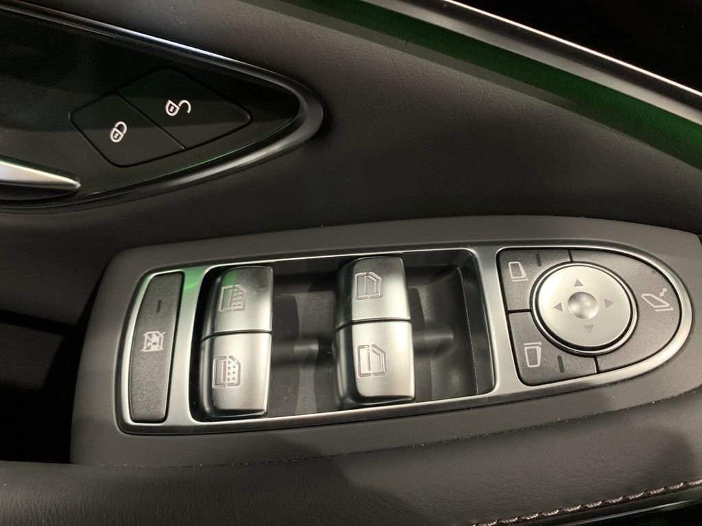 Certified 2018 Mercedes-Benz S 560 Sedan image 21