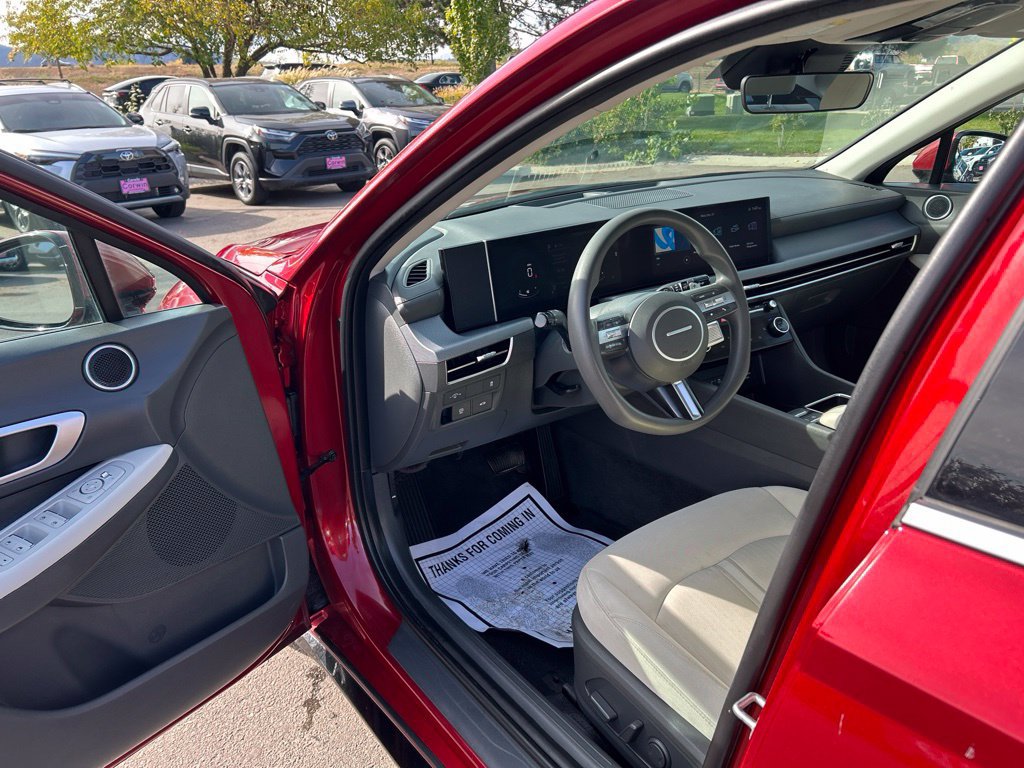 Used 2025 Hyundai Sonata SEL FWD image 21