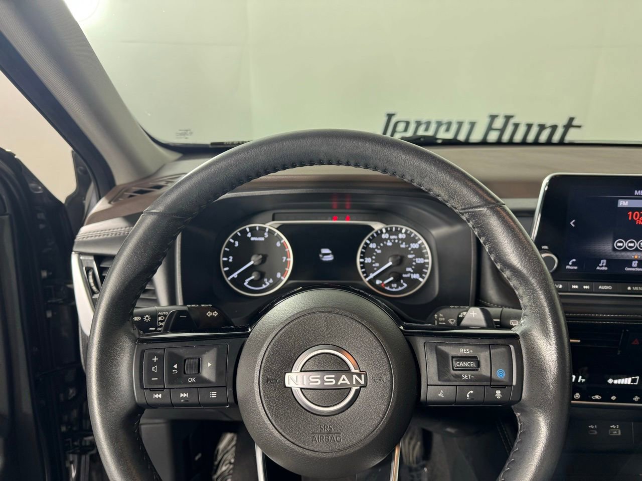 Used 2023 Nissan Rogue SL image 24