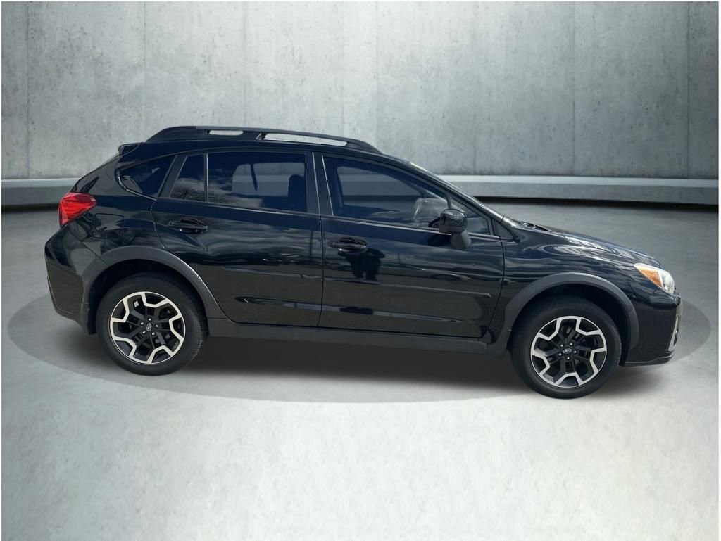 Used 2017 Subaru Crosstrek 2.0i Premium AWD/4WD image 7