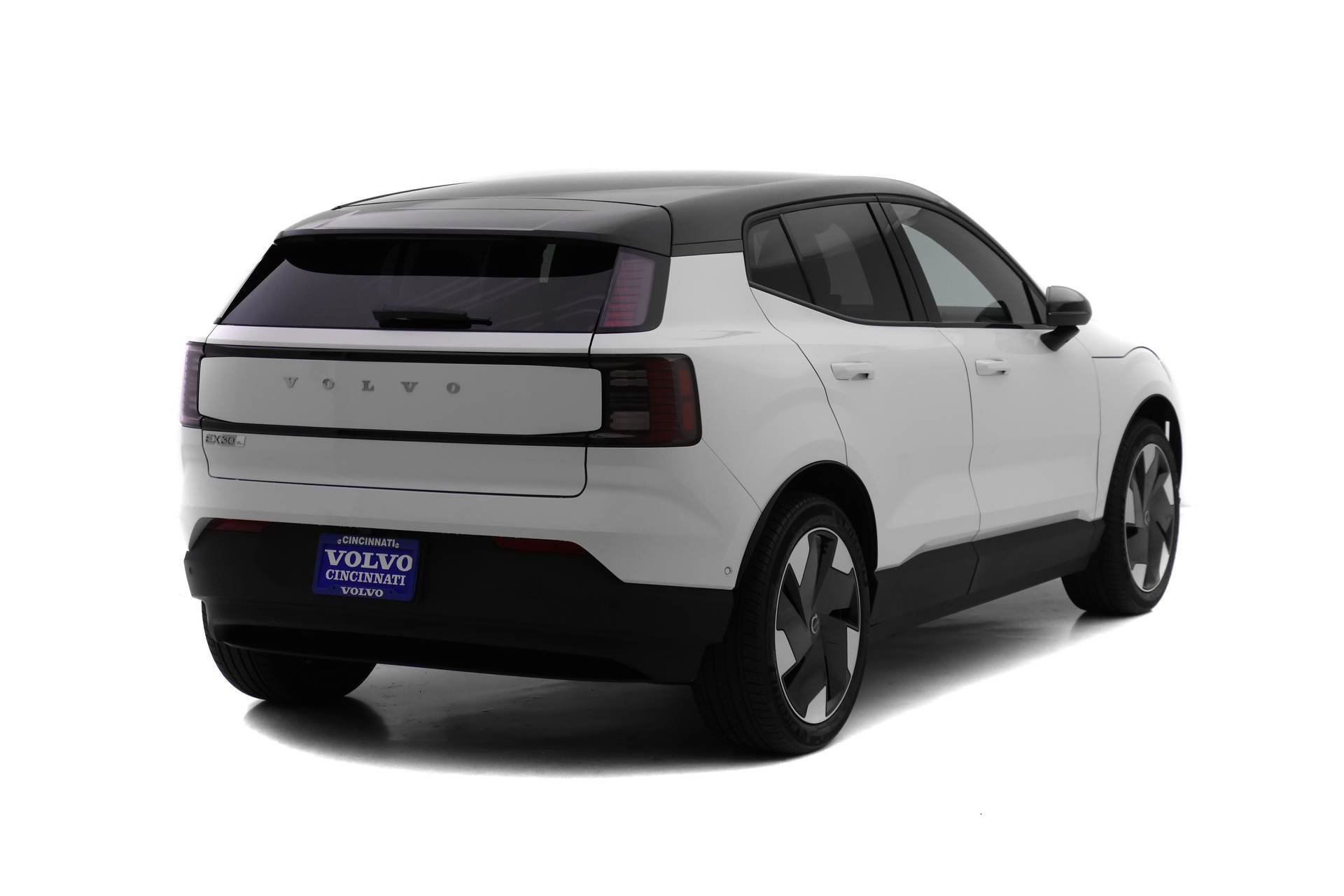 New 2025 Volvo EX30 Ultra w/ Climate Package image 4