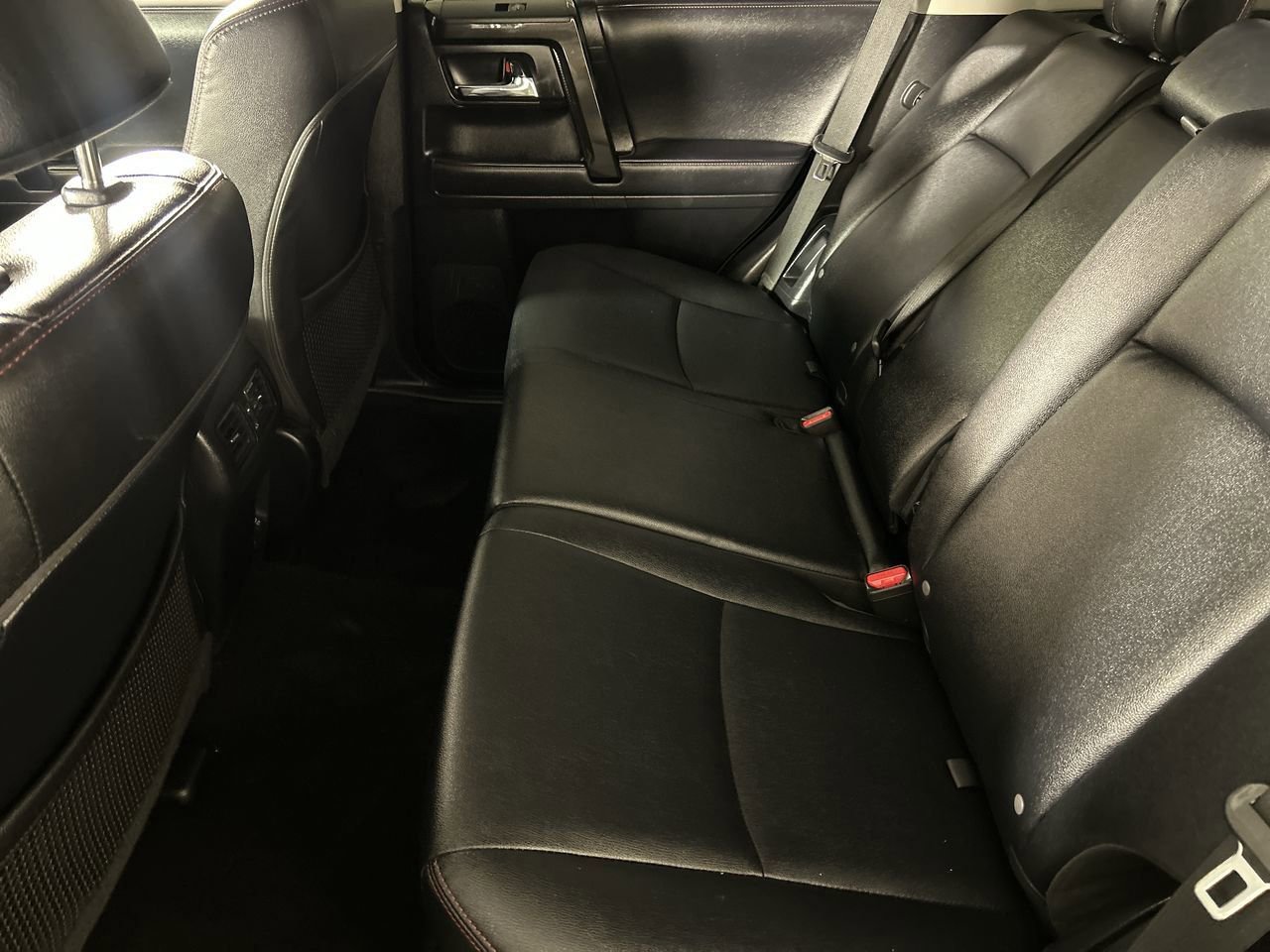 Used 2022 Toyota 4Runner TRD Off-Road Premium AWD/4WD image 23