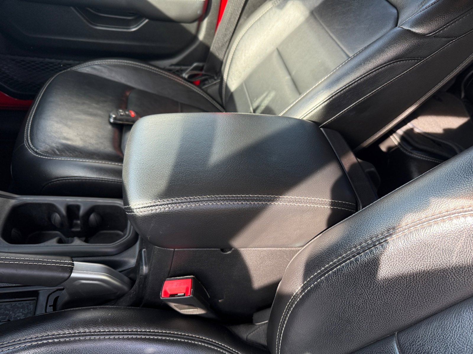 Used 2020 Jeep Gladiator Overland image 14