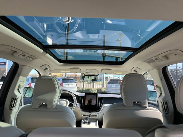New 2026 Volvo XC60 B5 Ultra w/ Climate Package image 14