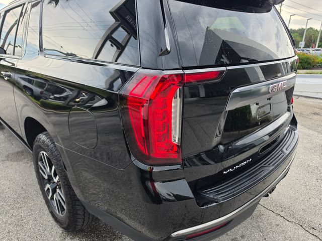 Used 2024 GMC Yukon XL AT4 w/ AT4 Premium Plus Package AWD/4WD image 14