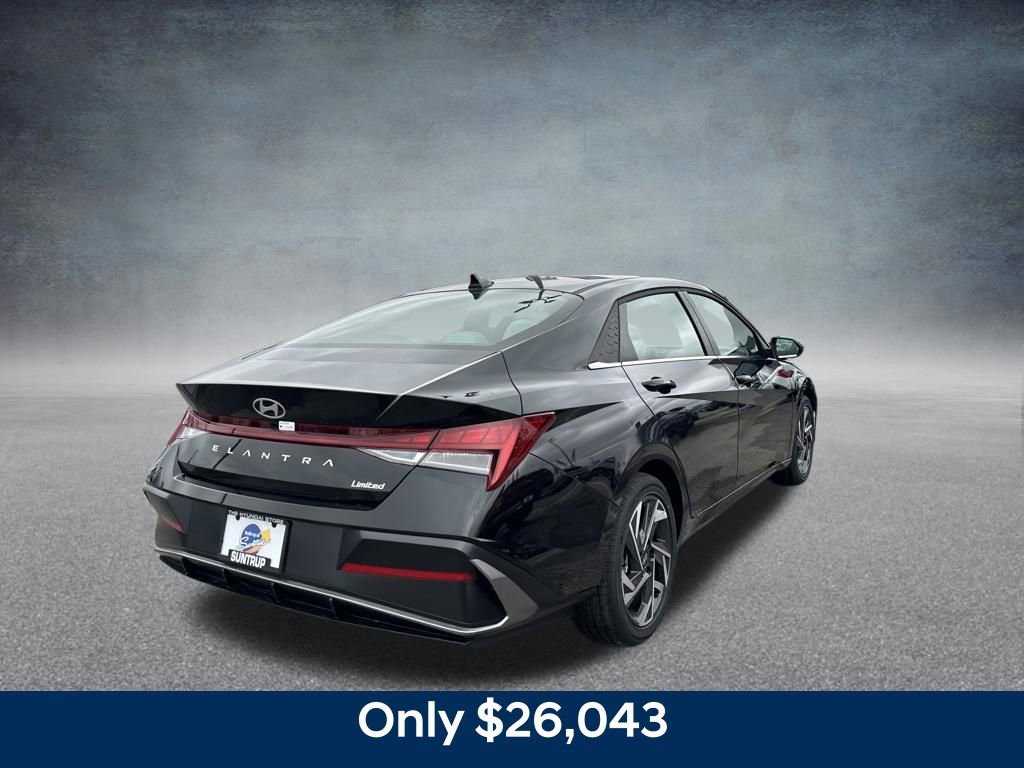 New 2025 Hyundai Elantra Limited image 5