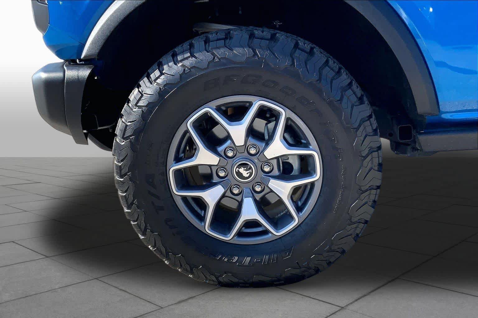 Used 2025 Ford Bronco Badlands AWD/4WD image 11