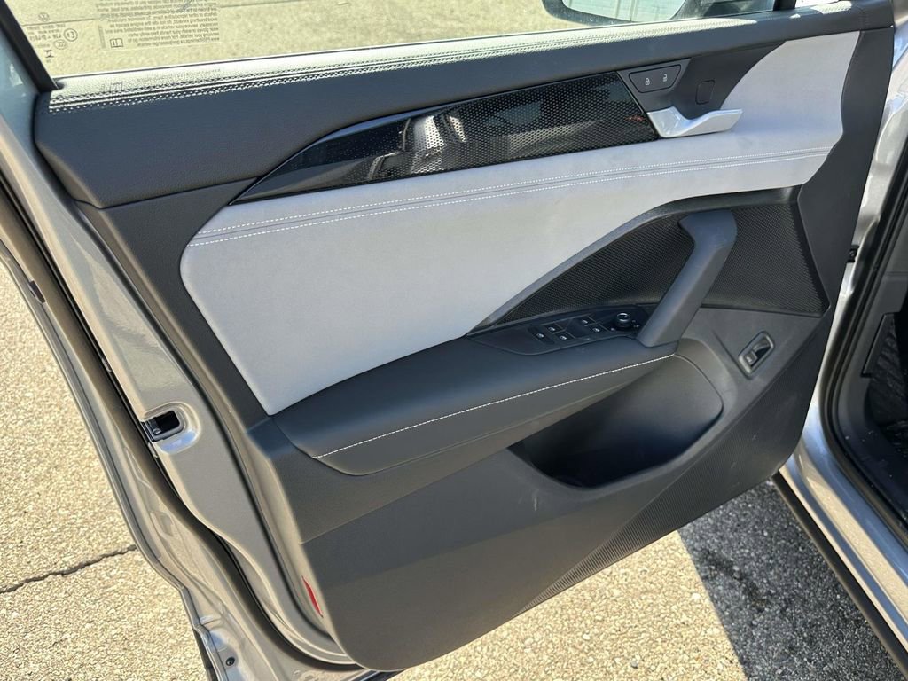 New 2026 Volkswagen Tiguan SE image 13